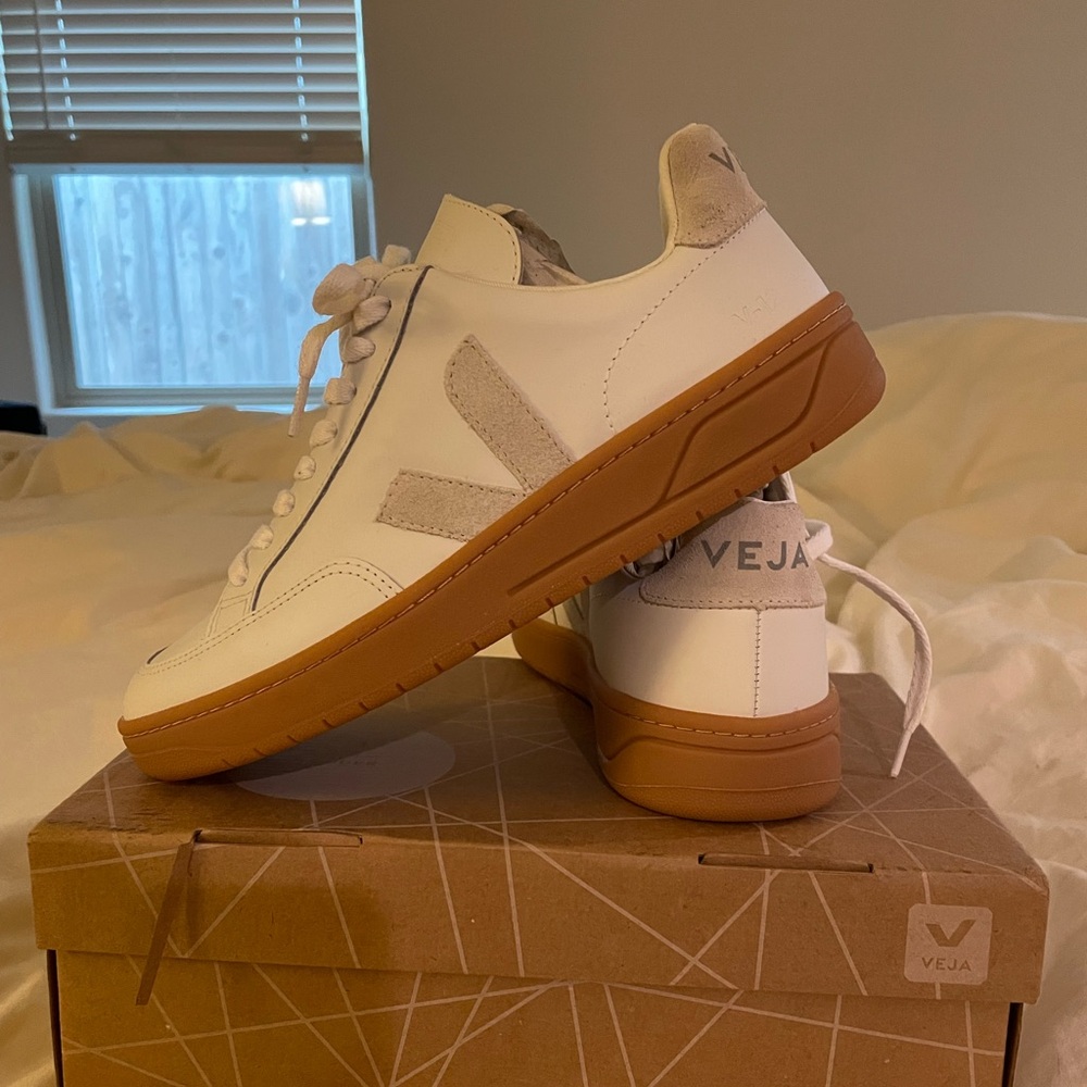 Veja x Madewell V-12 Sneakers, Extra White/Natural, Size 8 (US)